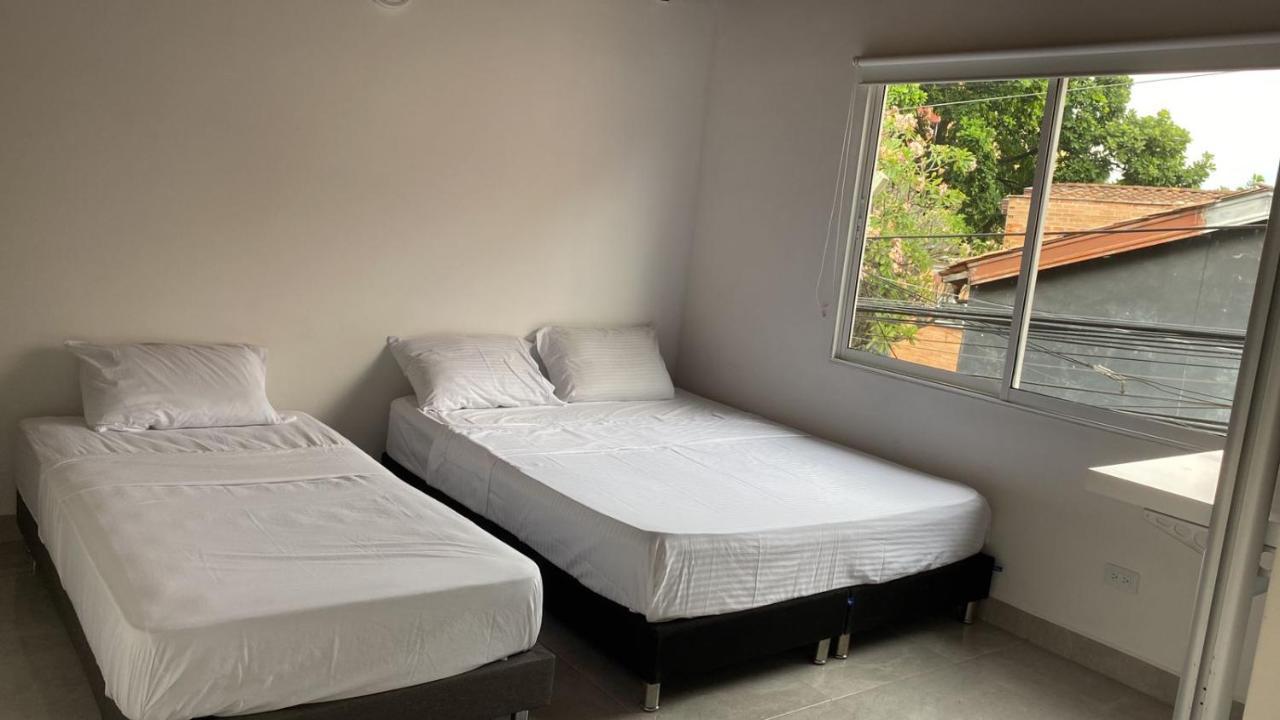 Gaston Coliving Hostel Medellin Luaran gambar