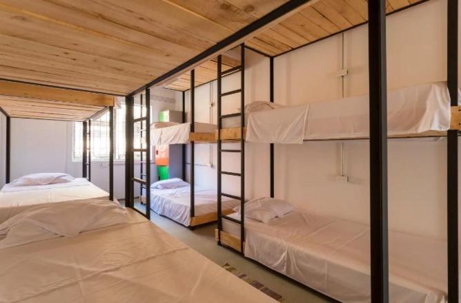 Gaston Coliving Hostel Medellin Luaran gambar