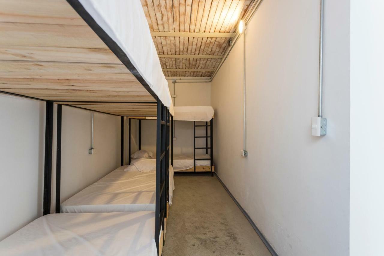 Gaston Coliving Hostel Medellin Luaran gambar