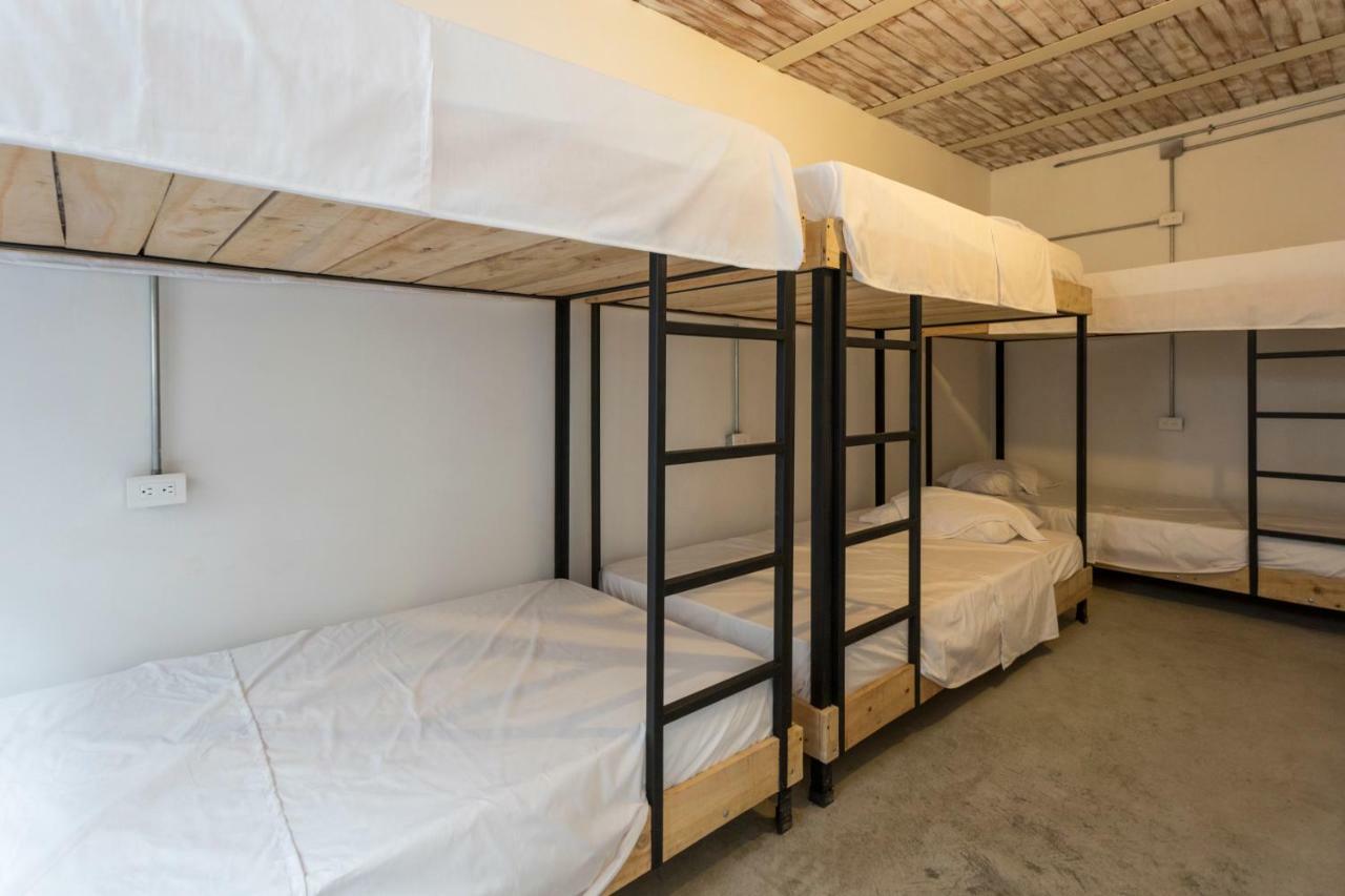 Gaston Coliving Hostel Medellin Luaran gambar