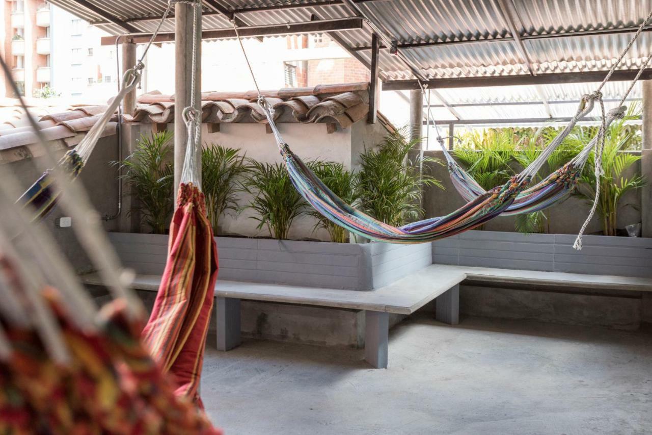 Gaston Coliving Hostel Medellin Luaran gambar
