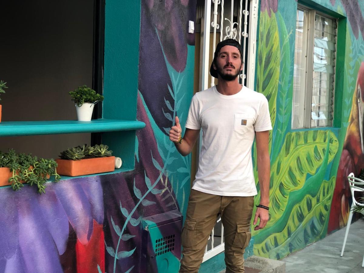 Gaston Coliving Hostel Medellin Luaran gambar